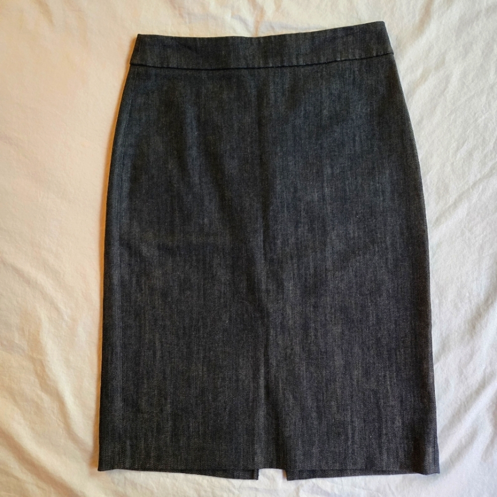 JCrew Dark Wash Stretch Denim Midi Pencil Skirt sz 2 - fall academia